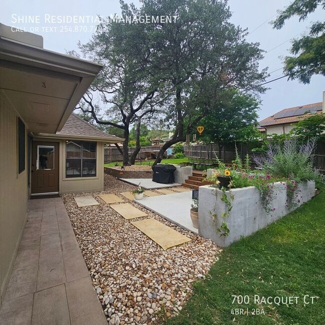 Photo - 700 Racquet Ct