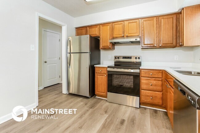 Photo - 5409 Avebury Ln