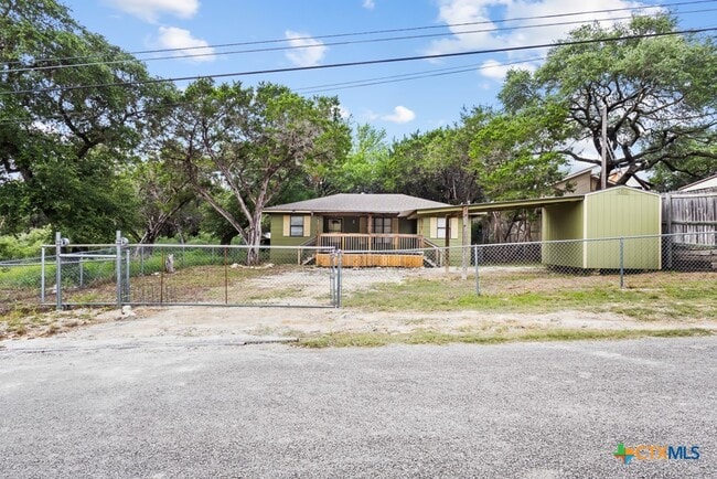Building Photo - 185 Black Bass Rd