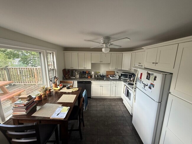 Photo - 50 Vinal Ave Unit 2