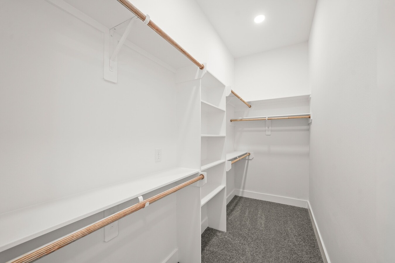 Photo - 3417 Tuam St