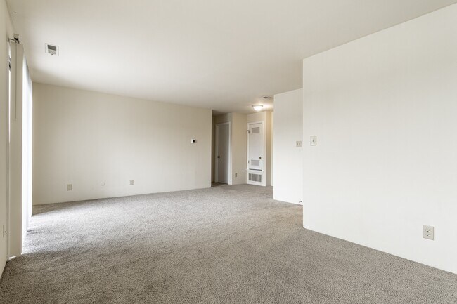 Scarborough Lake Apartments