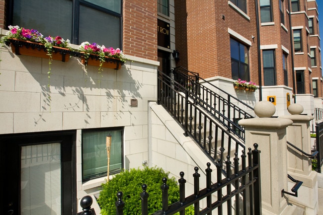 Old Market Row - Old Market Row Apartments