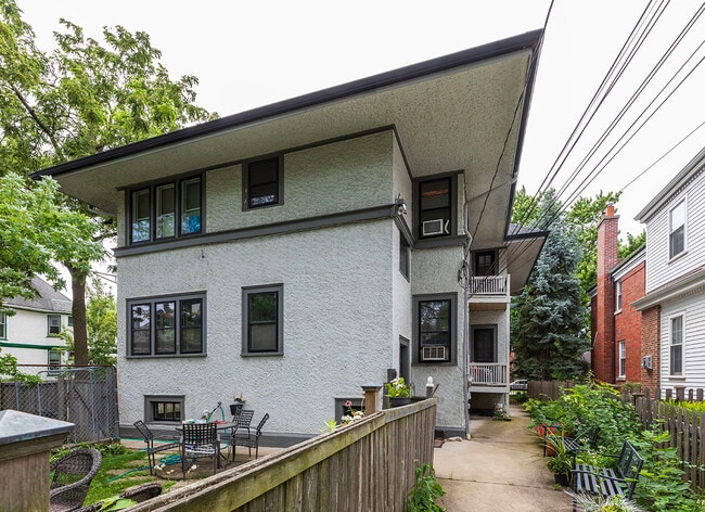 Photo - 202 Ridgeland Ave