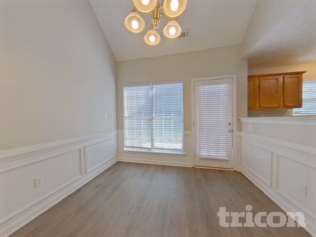 Photo - 9765 Moss Pointe Path