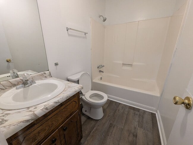 255 Rustwood Dr Unit 257 Rustwood Dr