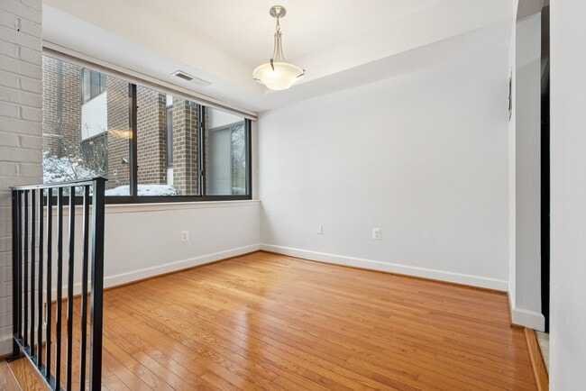 Photo - 9800 Georgia Ave Unidad 103