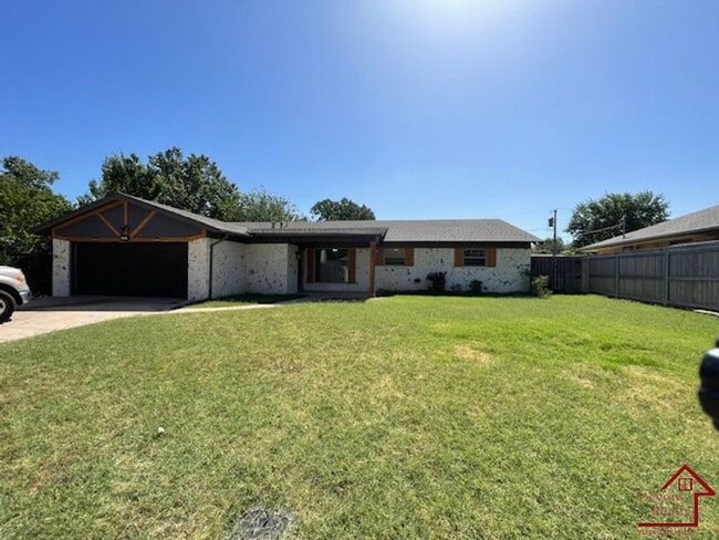 Photo - 17 NW 59th St