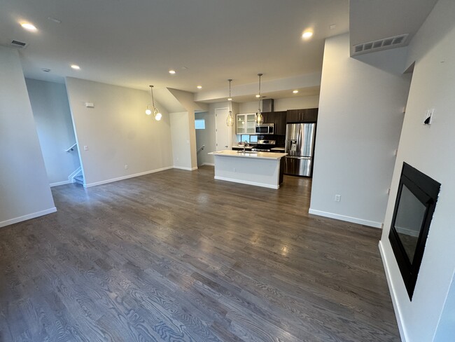 Photo - 3632 Navajo St