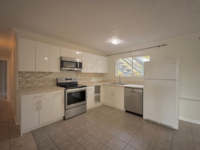 Photo - 5855 Sycamore St