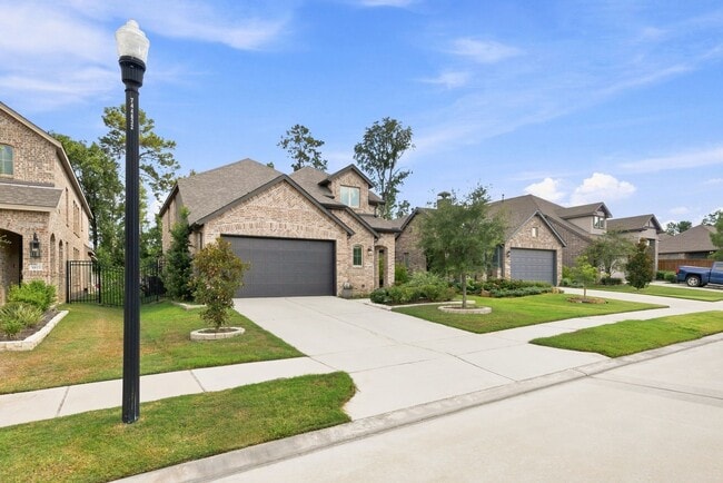 Photo - 8017 Whisper Grove Dr