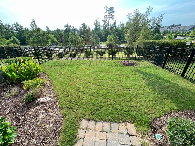 Photo - Spacious 3 bedroom townhome in Brier Creek