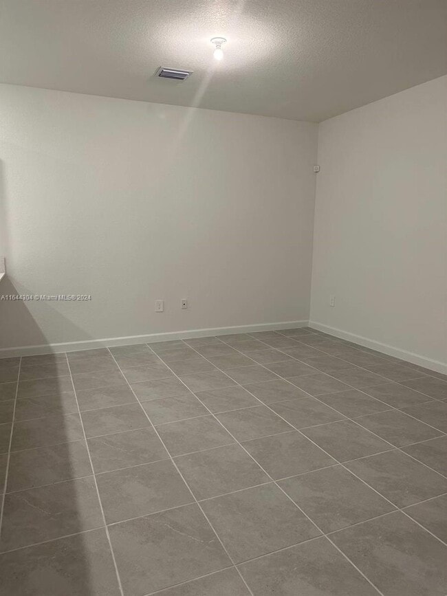 Photo - 14816 SW 265 St