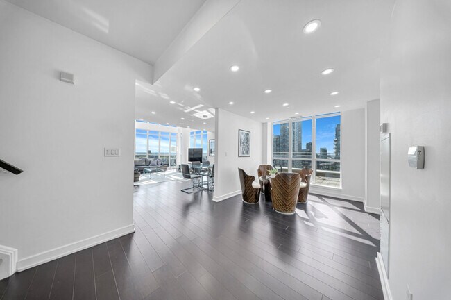 Photo - 10 Capreol Ct Unité SI ID1388896P