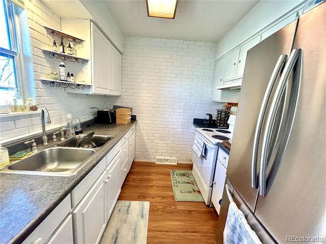 952 Coronado Pkwy S