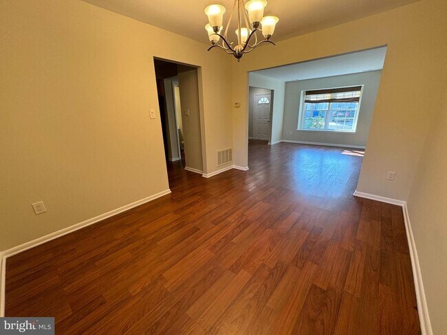 Photo - 45 Windsor Mews