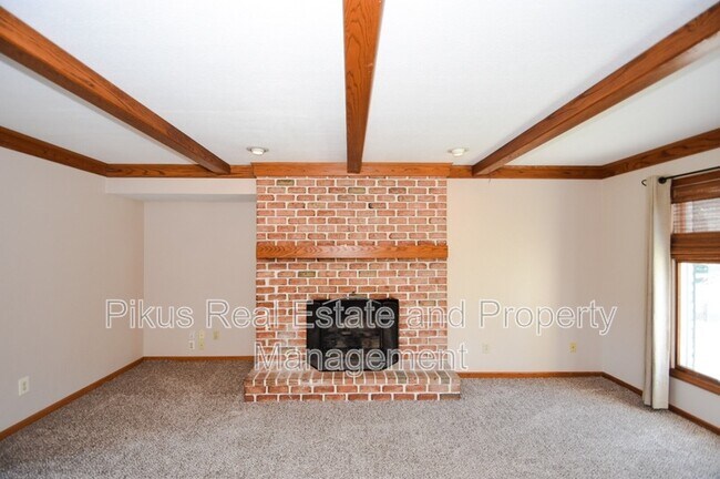 Photo - 8214 Bricker Rd NW