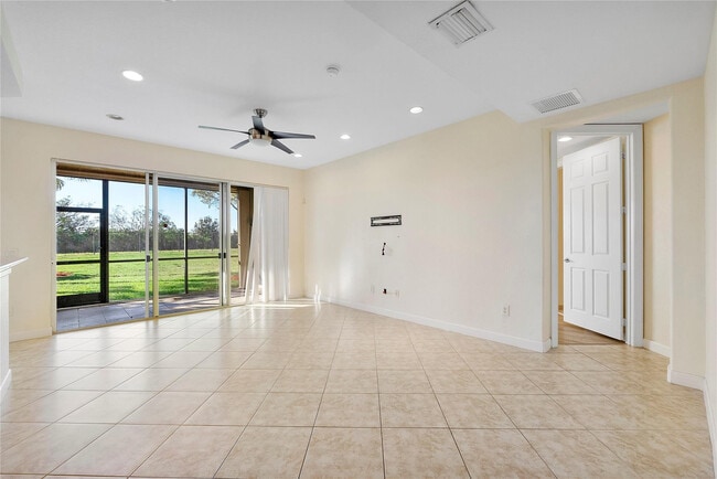 Photo - 8287 NW 128th Ln Unidad 20-A