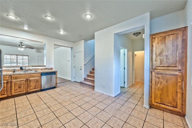 Photo - 6318 Cheval Lake Way