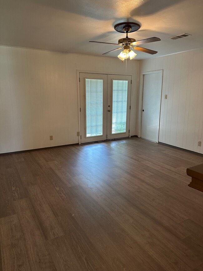 Photo - 6003 Heatherbrook Dr