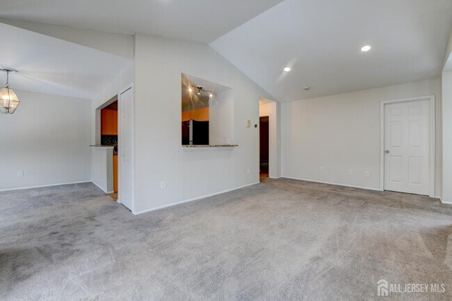 Photo - 58 Tanglewood Ct