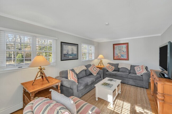 Photo - 44 Wireless Rd