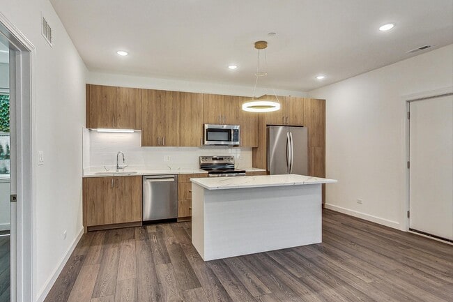 Photo - 6122 S University Ave Unit 102