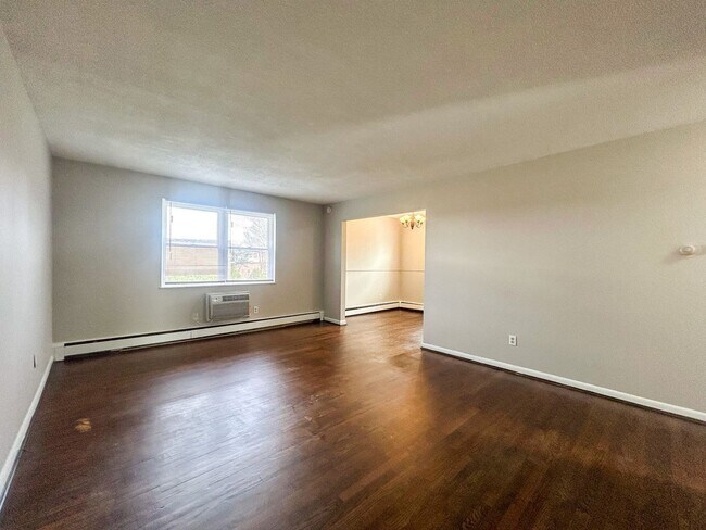 Photo - 5845 Shadymist Ln Unit 1