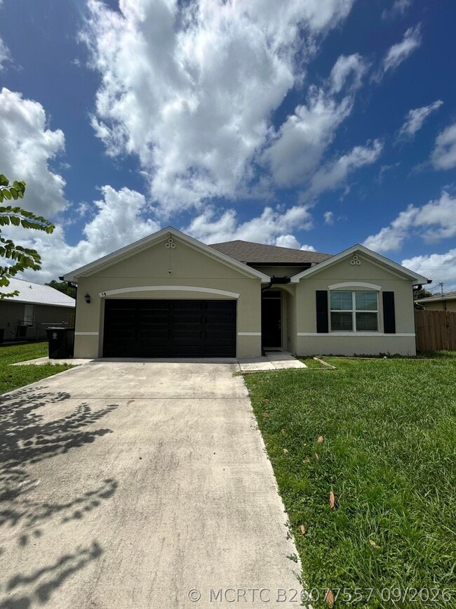 341 SW Ridgecrest Dr