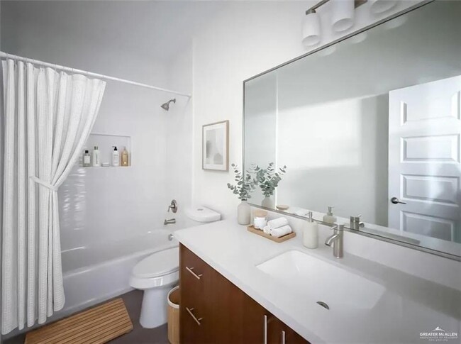 604 N Onyx Ave Unit 4