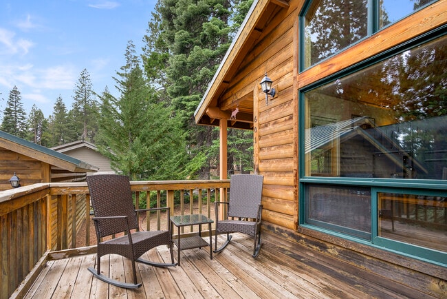 Photo - 601 W Burnt Cedar Rd