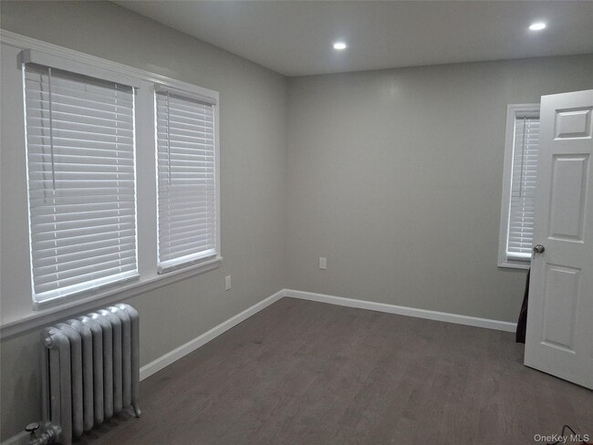 Photo - 194-14 115th Rd