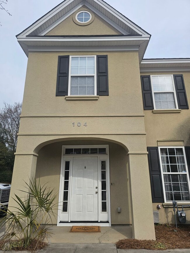 Building Photo - 104 Tuscany Ct