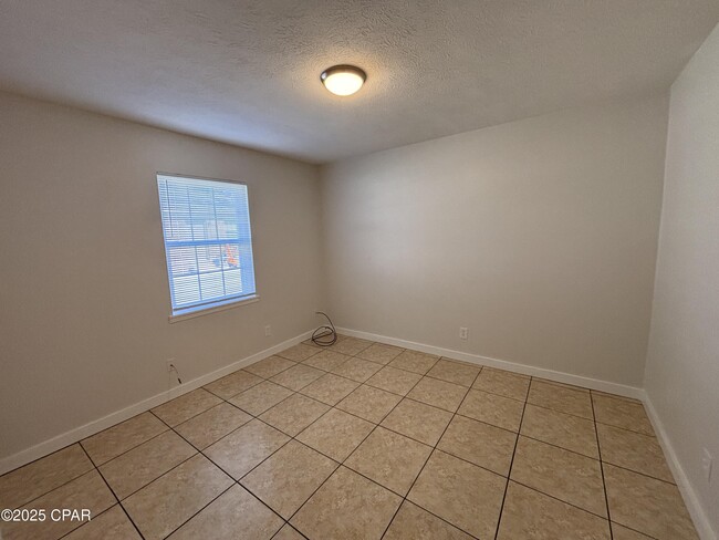 Photo - 1100 Frankford Ave