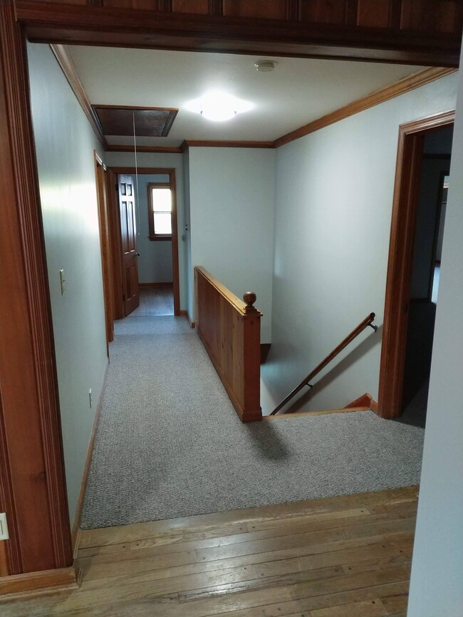 4314 S Buffalo St Unit Upstairs apartment