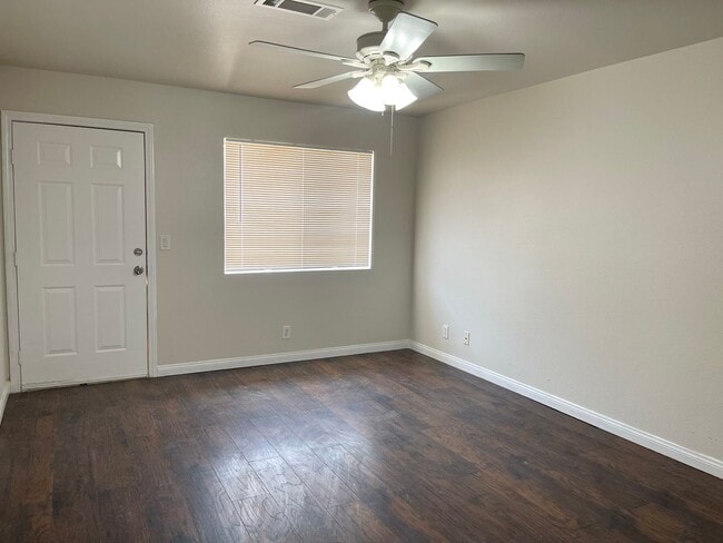 Photo - READY NOW! 3+2 with garage and large fenced backyard