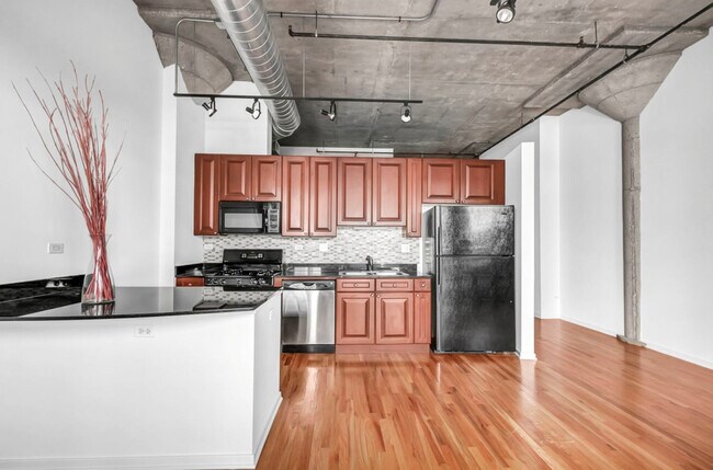 Photo - 900 N Kingsbury St Unit 809