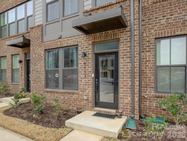 Photo - 6112 Station Crossing Ave