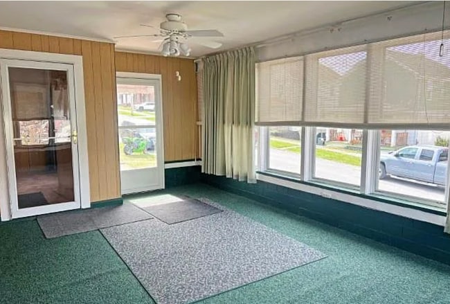 Photo - 634 Russell Ave