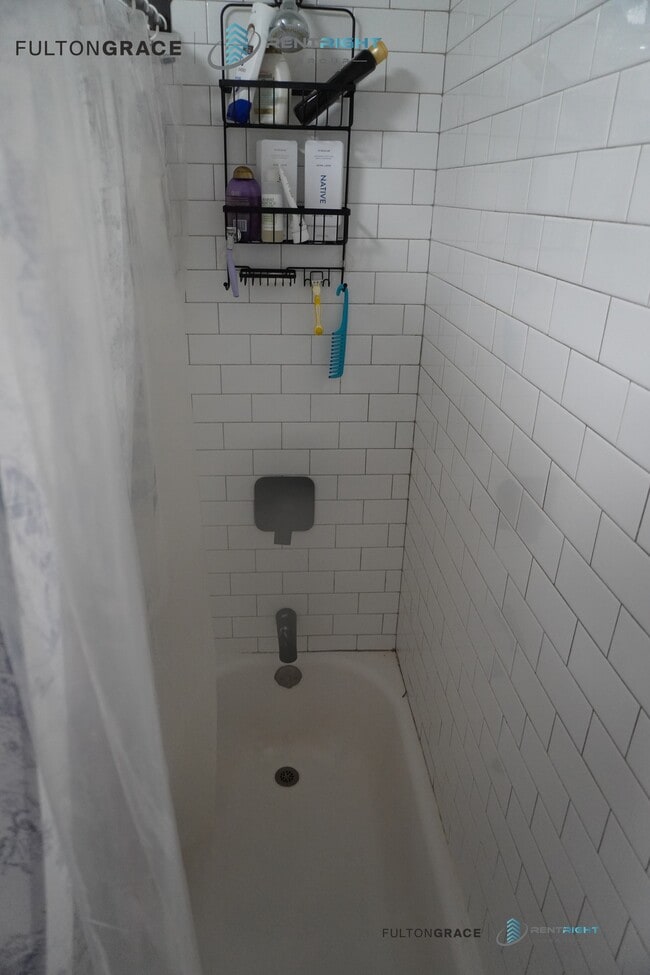 Photo - 2031 W 23rd St Unit #2