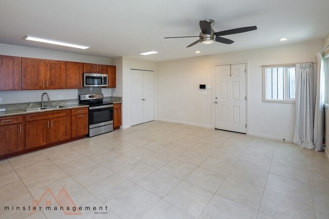 1626 Hanai Loop Unidad D