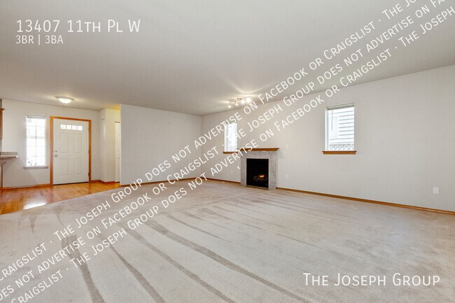 Photo - 13407 11th Pl W