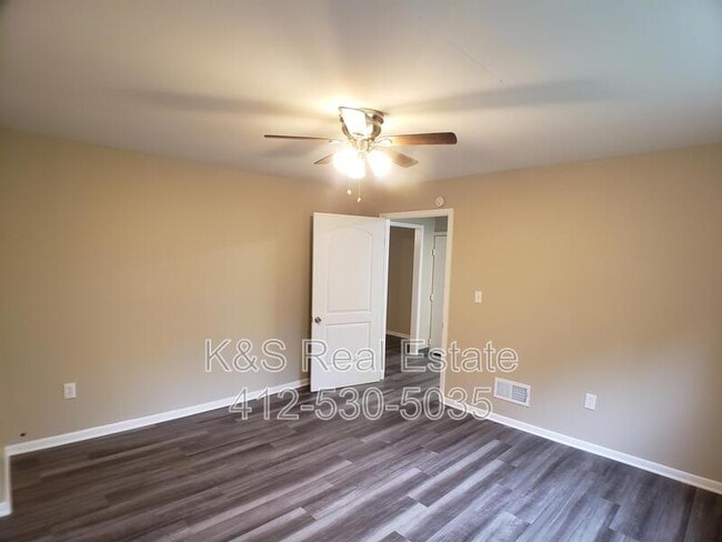 Photo - 1145 Lincoln Way