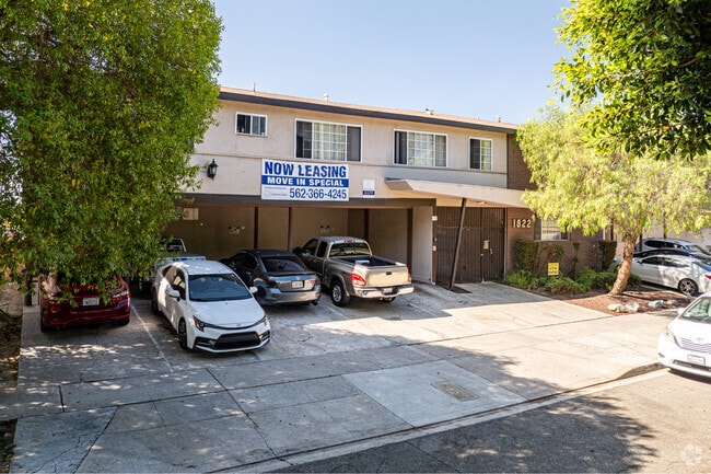 Alternate - 1822 W. El Segundo Blvd.