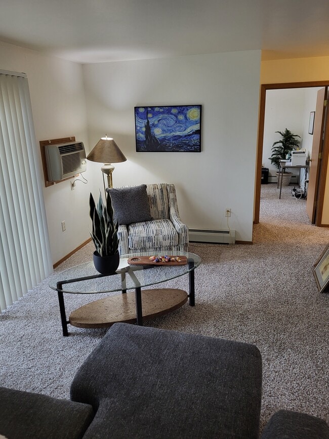 Glory Lane Apartments