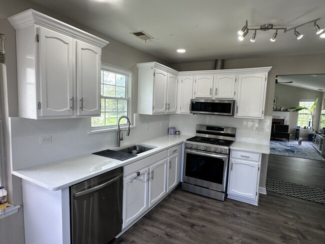 Photo - 202 E Fabish Dr Unit 202