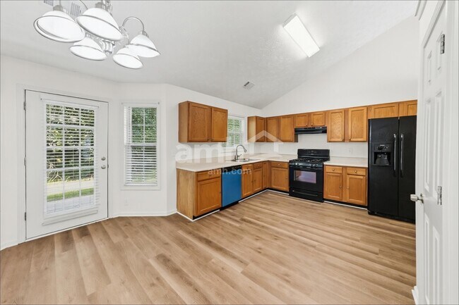 2325 Carlysle Cove Dr