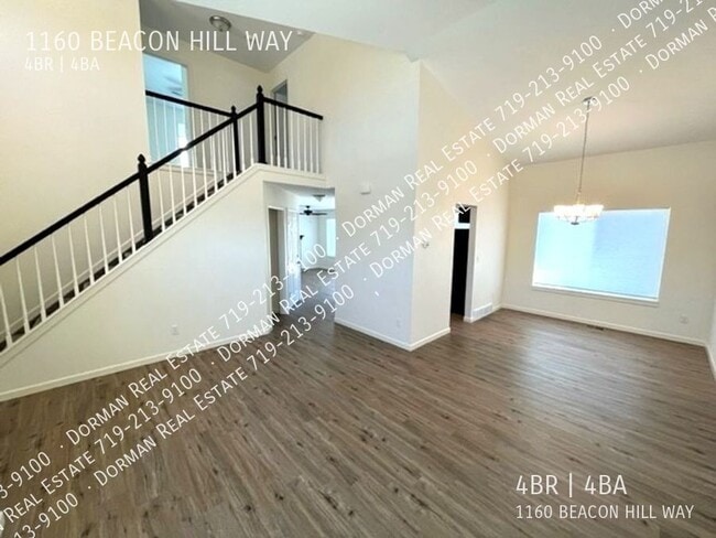Photo - 1160 Beacon Hill Way