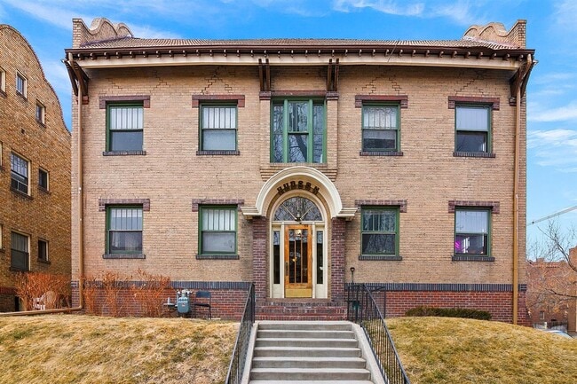 Building Photo - 975 N Washington St Unit 11