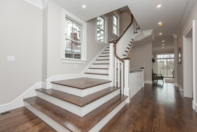 Photo - 32 Winthrop Rd